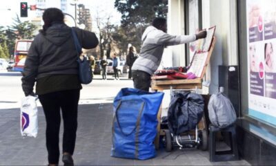 venta callejera ilegal- la plata